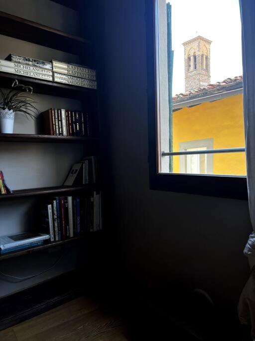 Over The Roofs Of Florence - Tornabuoni - Duomo - Repubblica 외부 사진